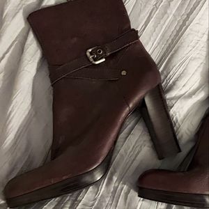 Nine West Size 8.5 Brown 4in Heel Ankle Boot
